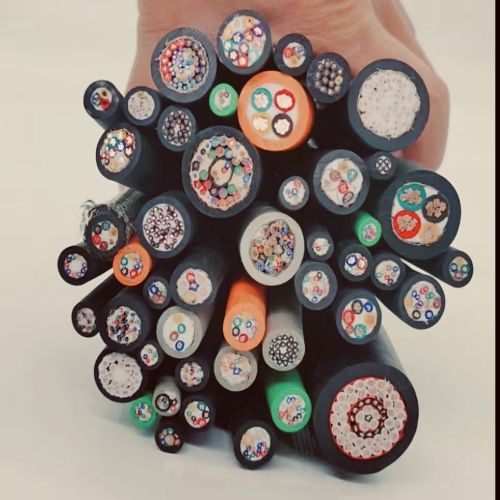 BX、BXR、BLX、BLXF 单芯橡套电缆在空气中敷设的载流量